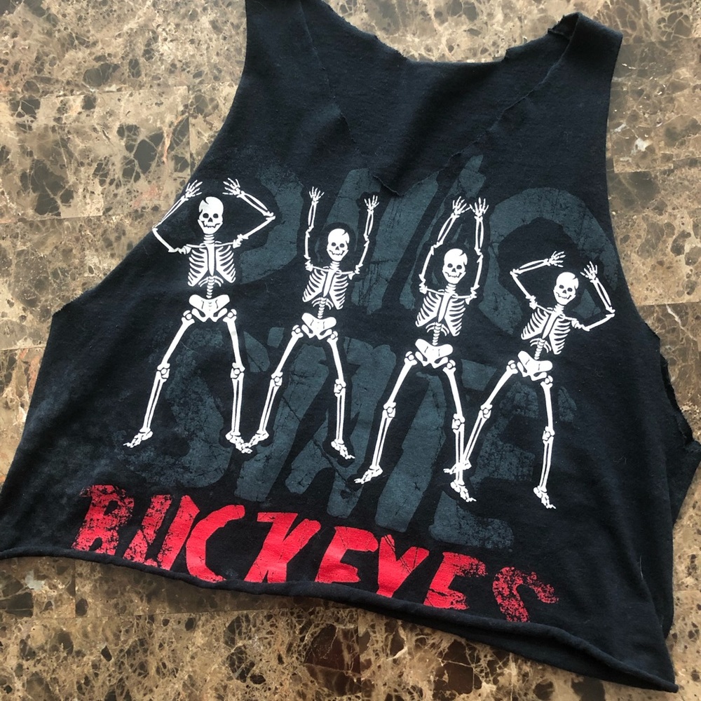 Vintage cropped Ohio state skeleton tee